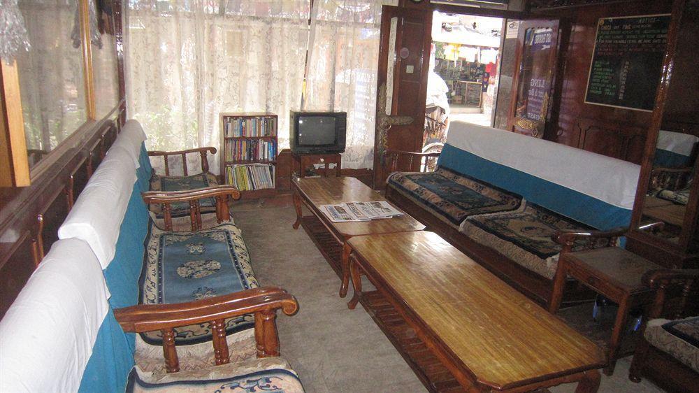 Hotel Pleasure Home Katmandou Extérieur photo