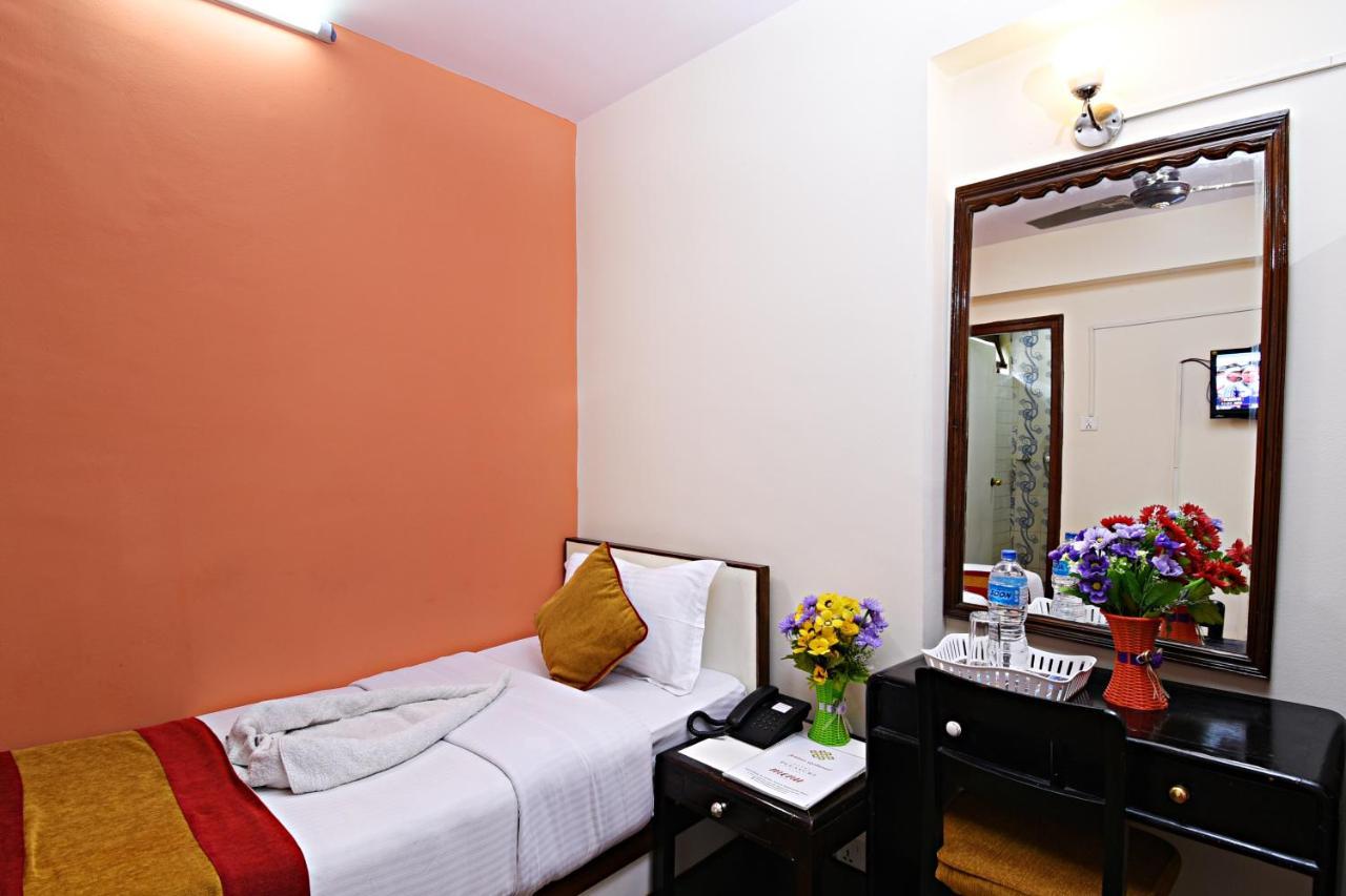Hotel Pleasure Home Katmandou Extérieur photo