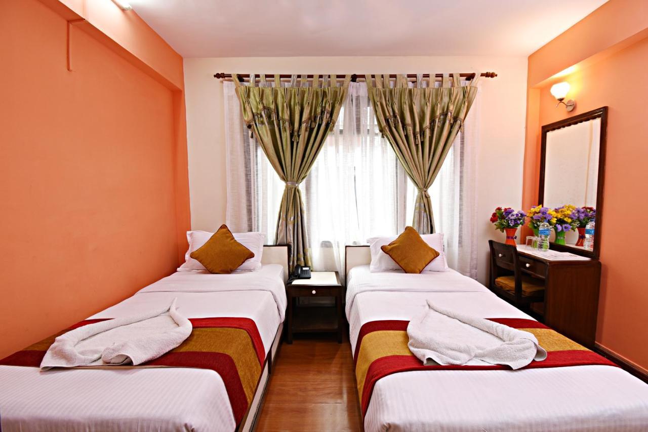 Hotel Pleasure Home Katmandou Extérieur photo
