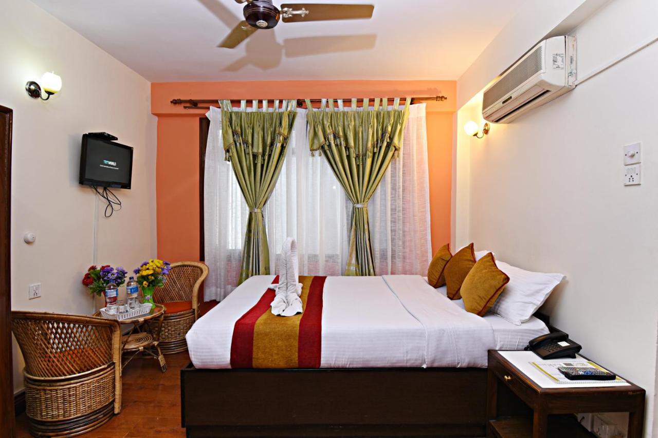 Hotel Pleasure Home Katmandou Extérieur photo