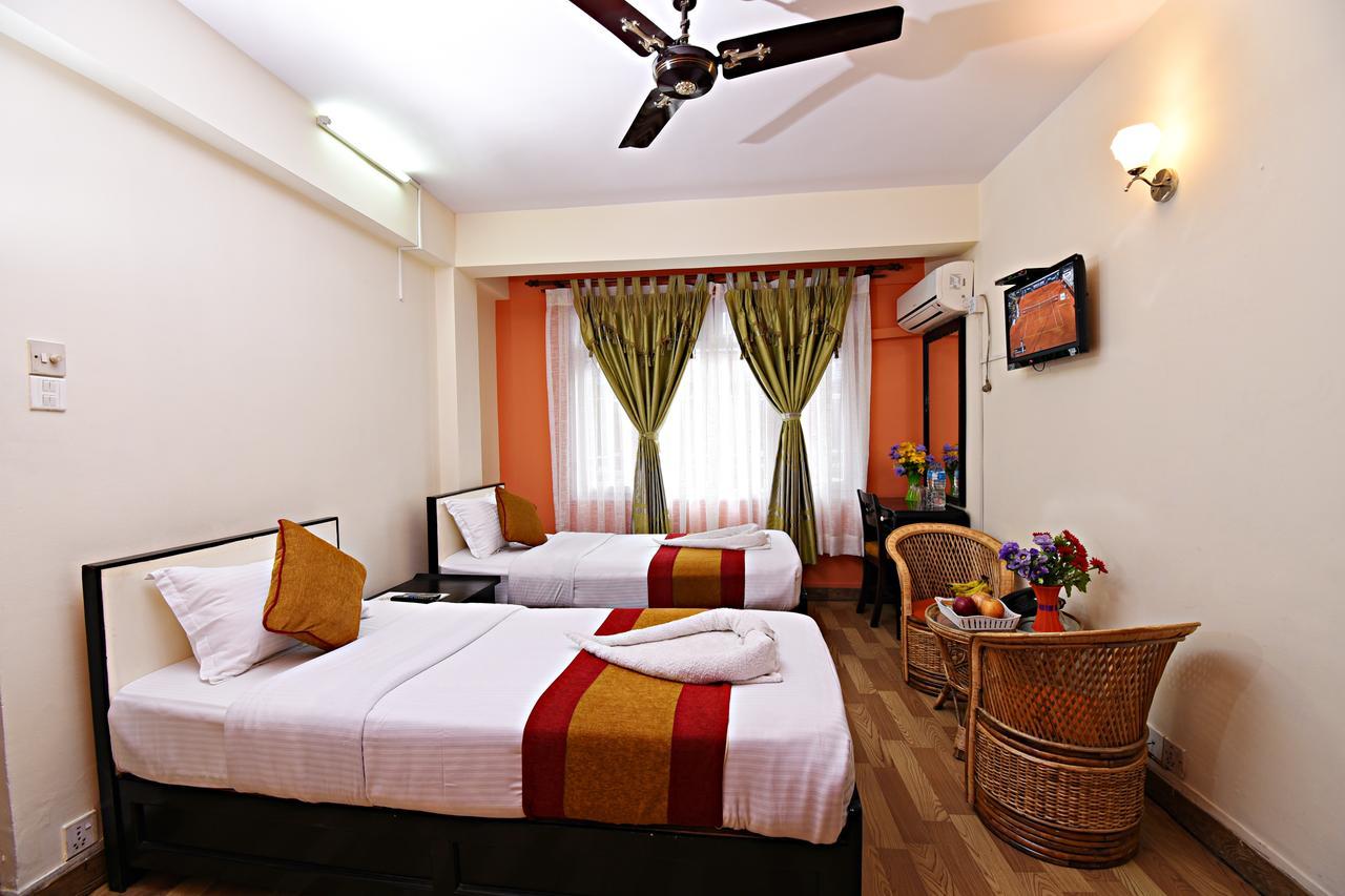 Hotel Pleasure Home Katmandou Extérieur photo