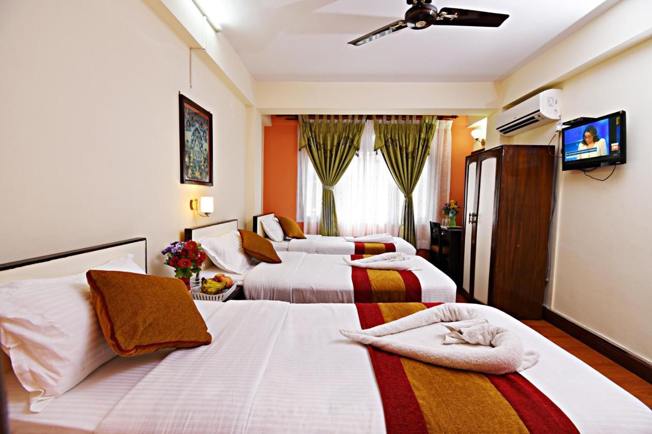 Hotel Pleasure Home Katmandou Extérieur photo