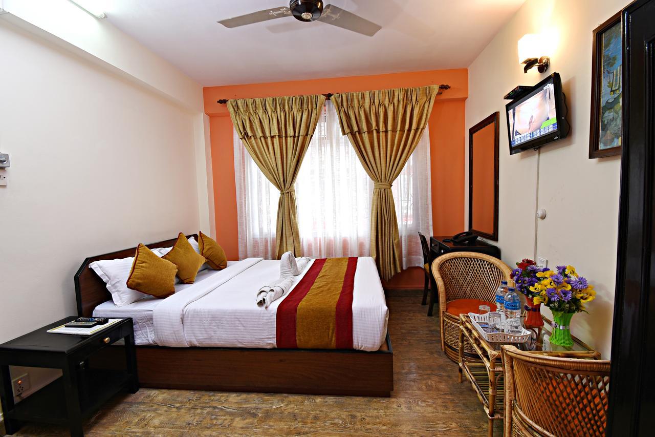 Hotel Pleasure Home Katmandou Extérieur photo