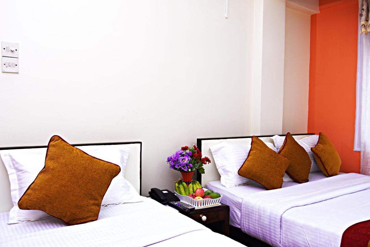 Hotel Pleasure Home Katmandou Extérieur photo