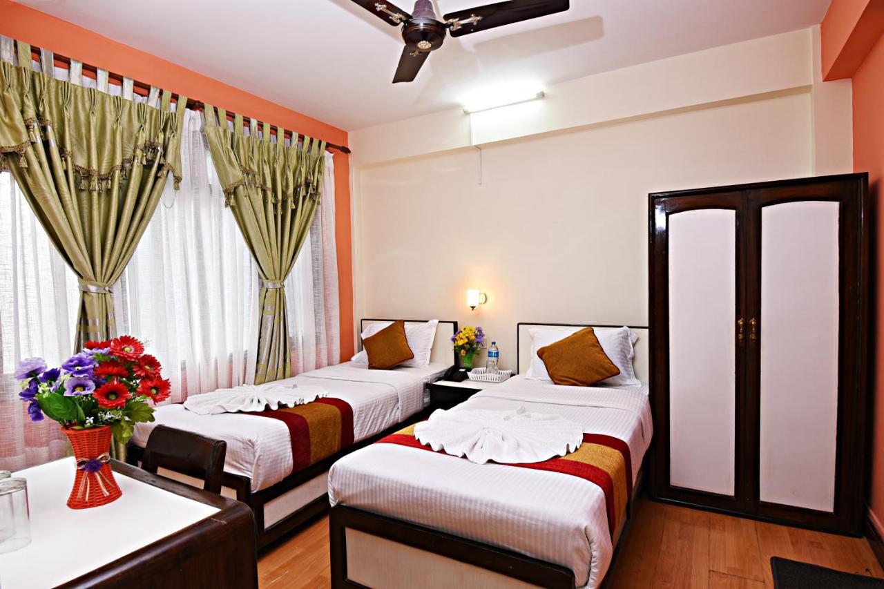 Hotel Pleasure Home Katmandou Extérieur photo