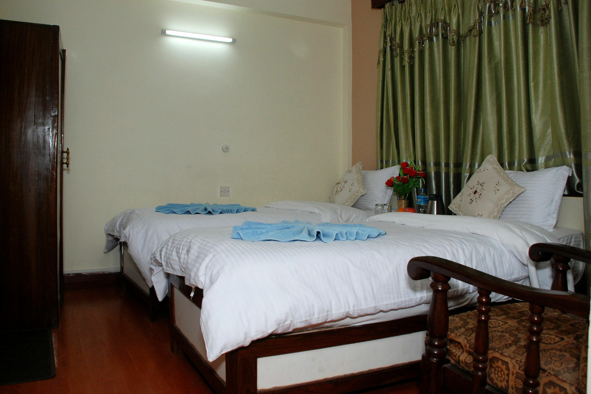 Hotel Pleasure Home Katmandou Extérieur photo