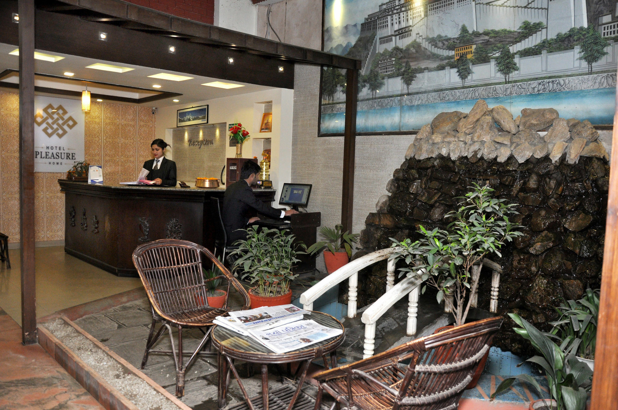 Hotel Pleasure Home Katmandou Extérieur photo